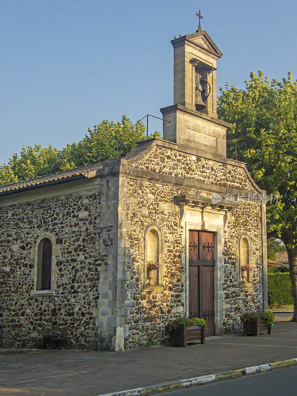 Cazaux-Fréchet-Annéran-Camors church